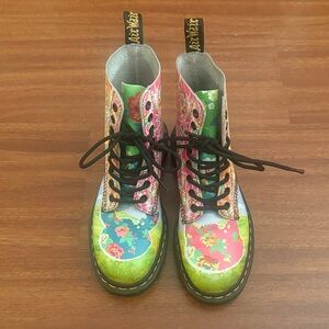 Dr. Martens Pascal Daze Boots Women’s US 6 UK 4 Floral Patchwork Limited Edition
